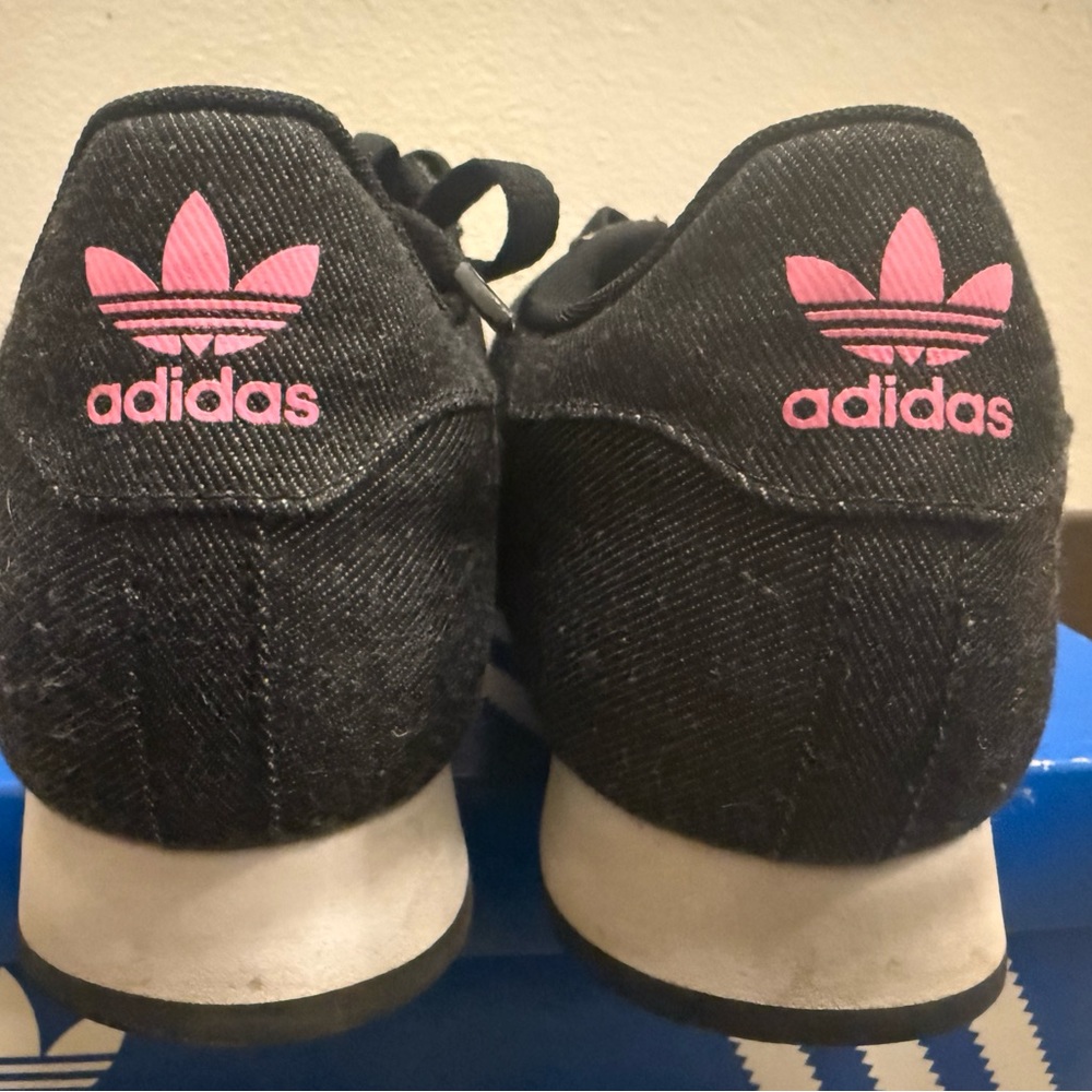Adidas Samoa - Picture 2 of 3